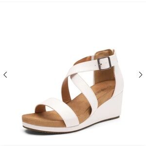 White wedges size 6 brand new buy dream pairs